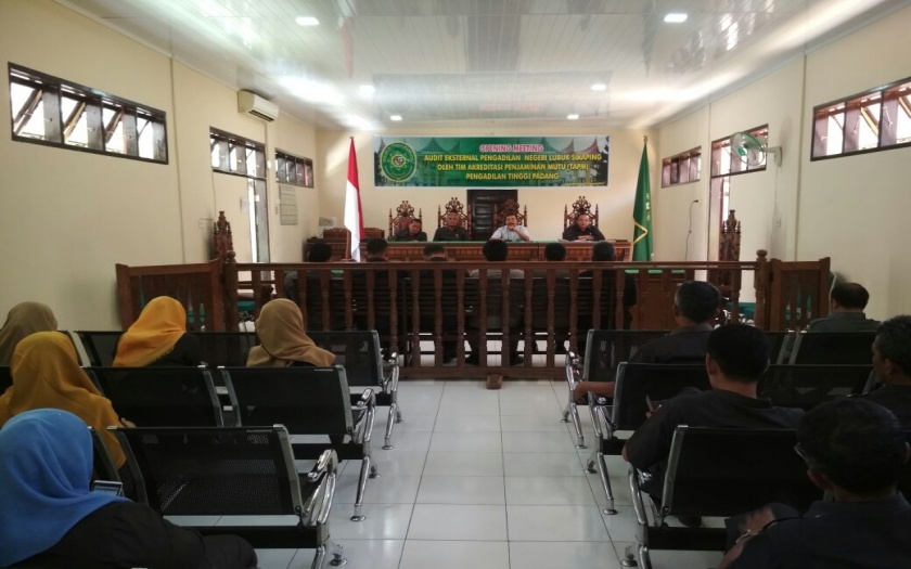 Audit Akreditasi Penjaminan Mutu Pengadilan Lubuk Sikaping Oleh Tim Audit Pengadilan Tinggi Padang
