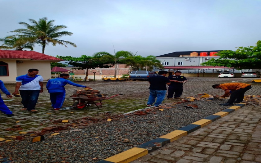 Gotong Royong PN Lubuk Sikaping